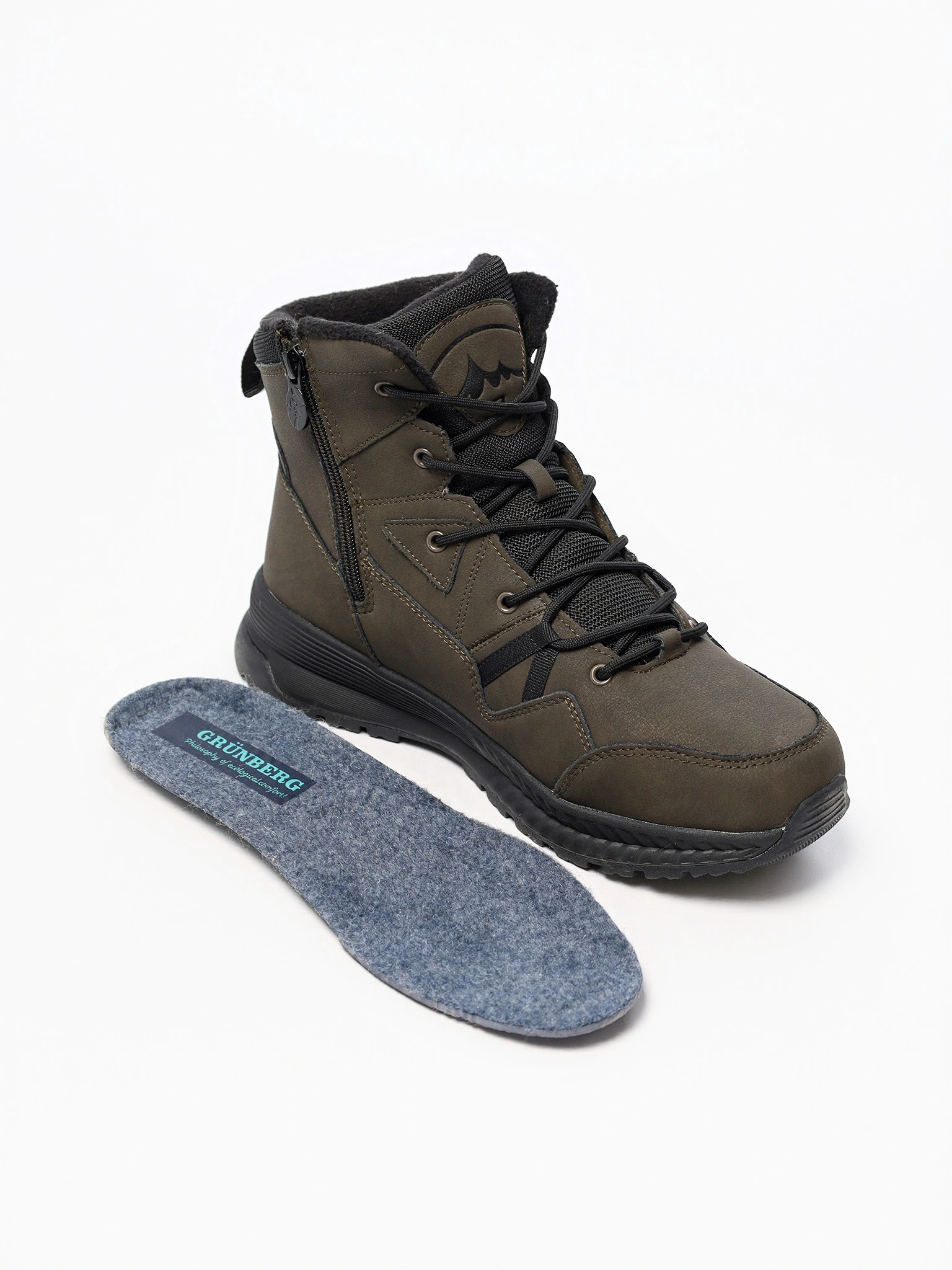 Ботинки цвета хаки на средней рельефной подошве